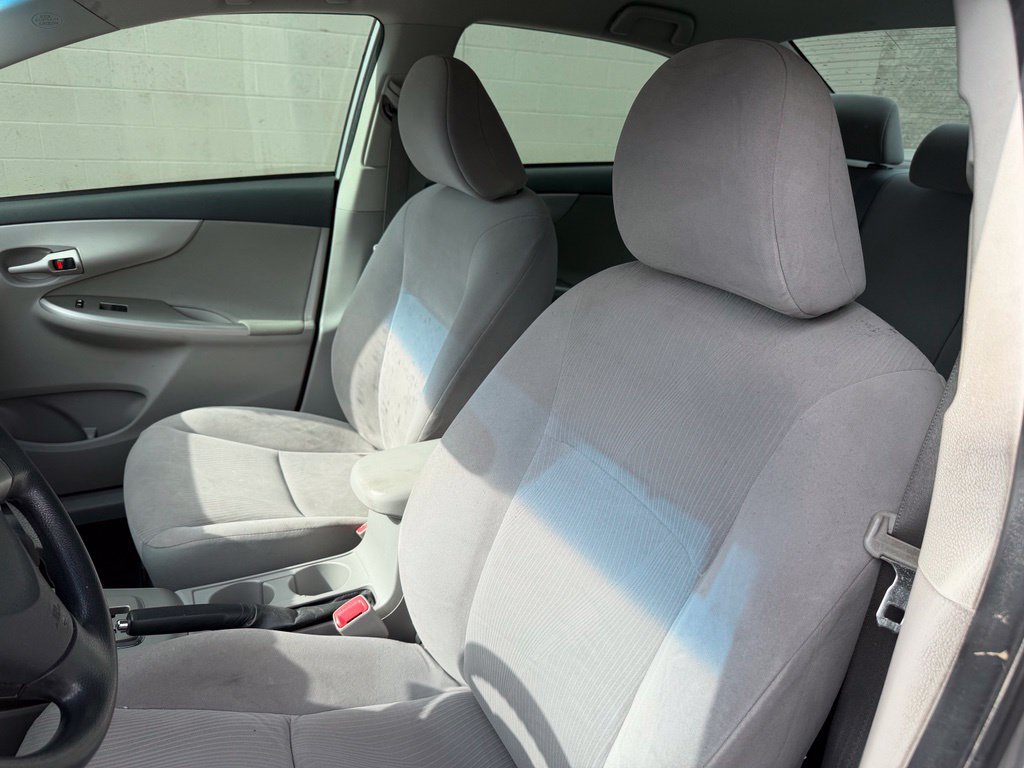 Used 2011 Toyota Corolla LE FWD image 18