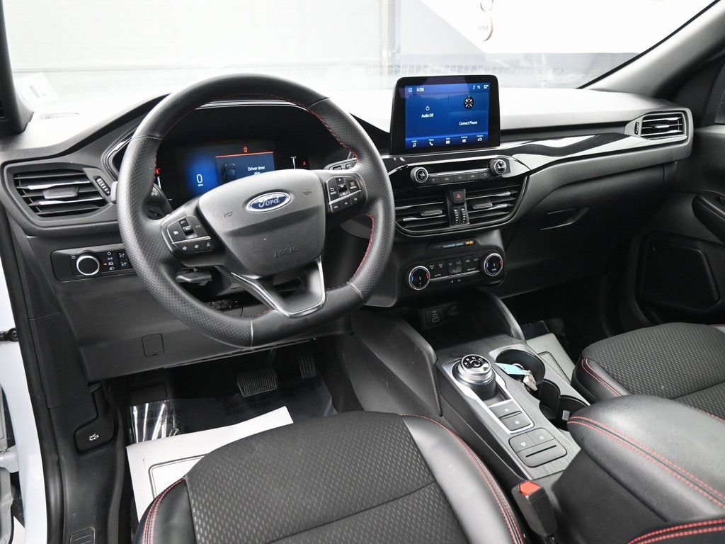 Used 2025 Ford Escape ST-Line AWD/4WD image 10