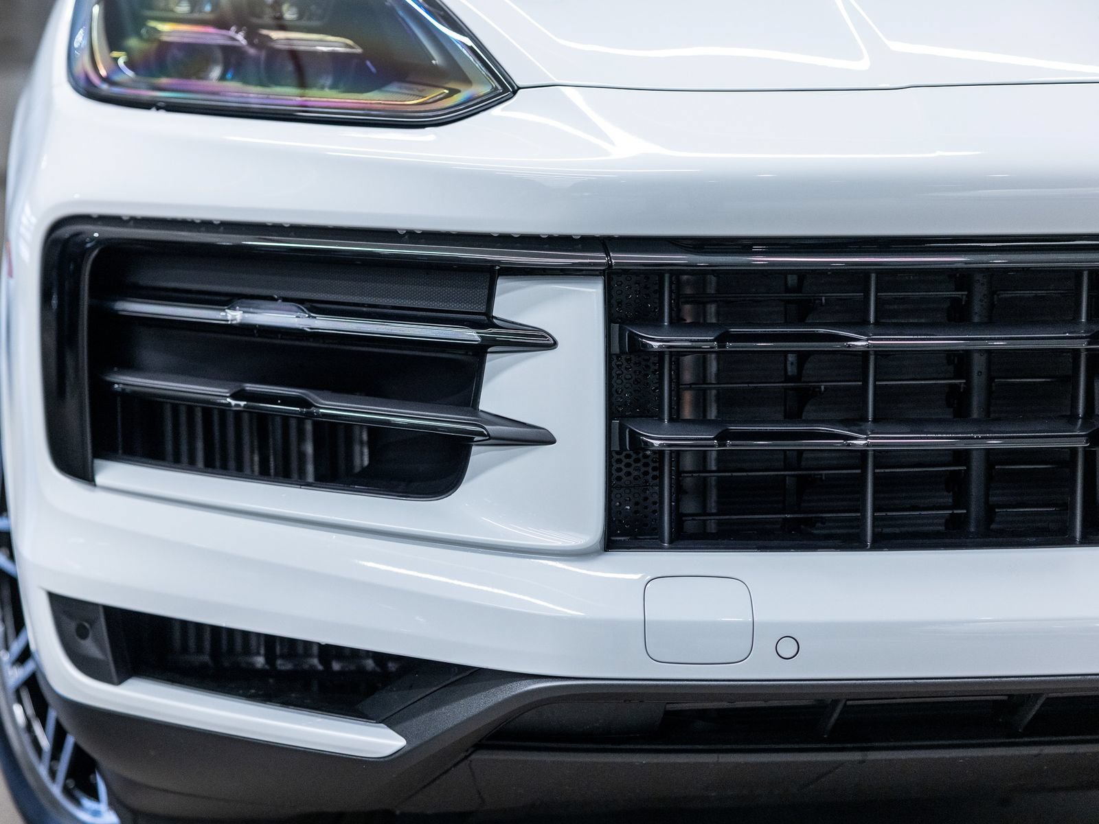New 2026 Porsche Cayenne Coupe AWD/4WD image 17