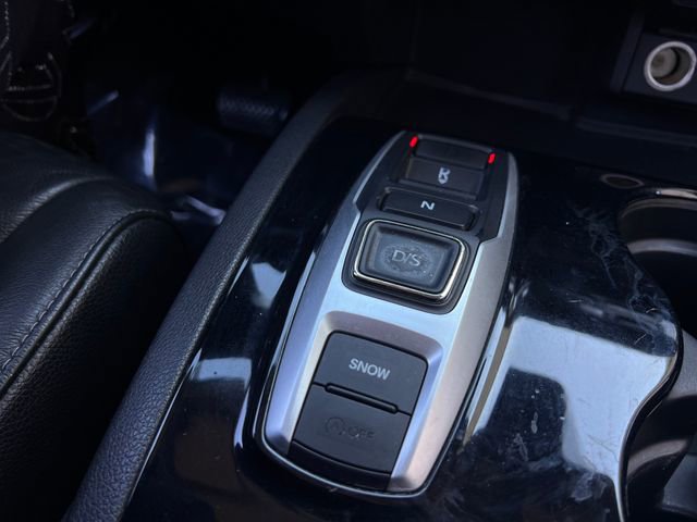 Used 2016 Honda Pilot Touring image 25