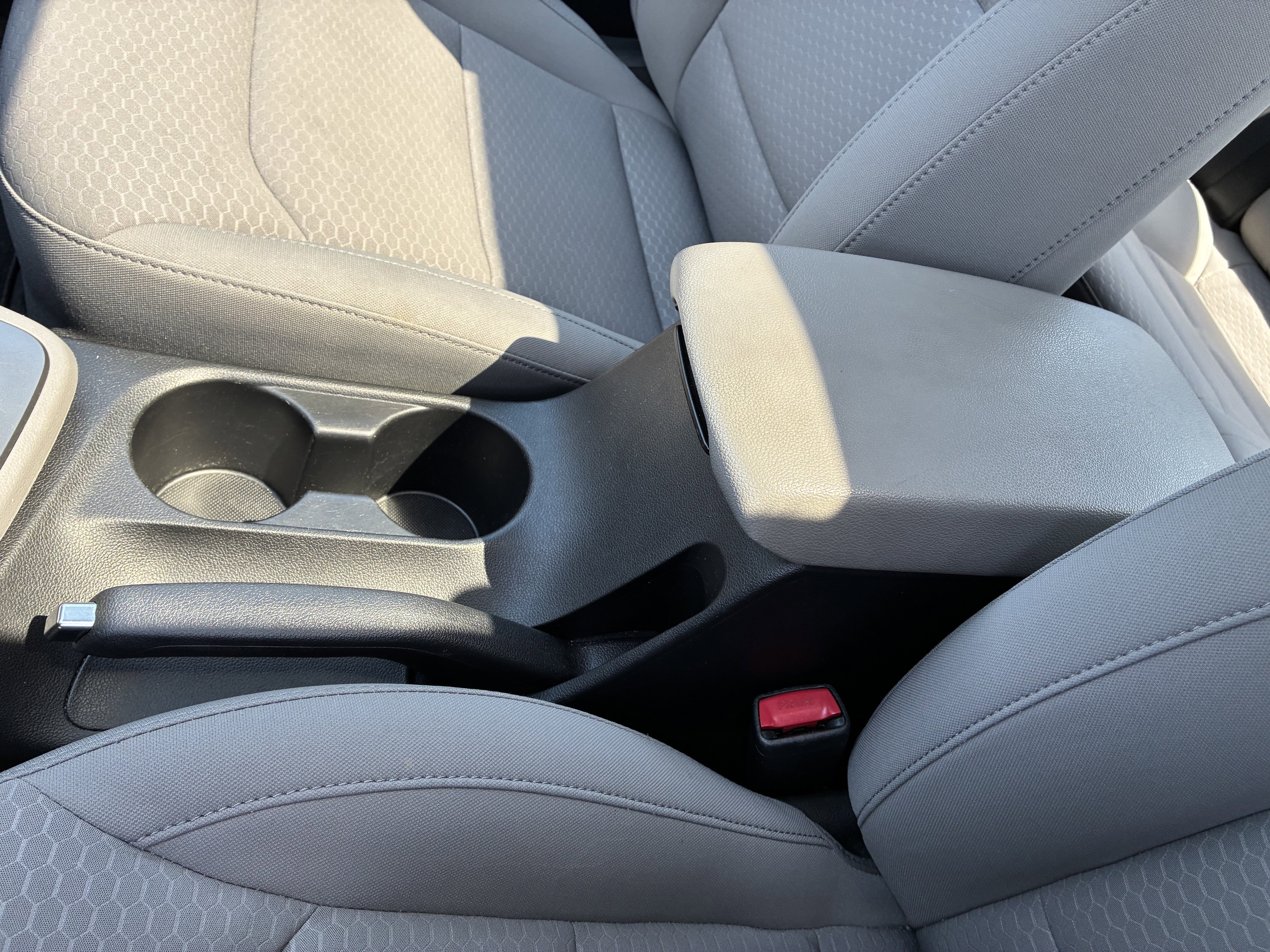 Used 2020 Hyundai Elantra Value Edition FWD image 30