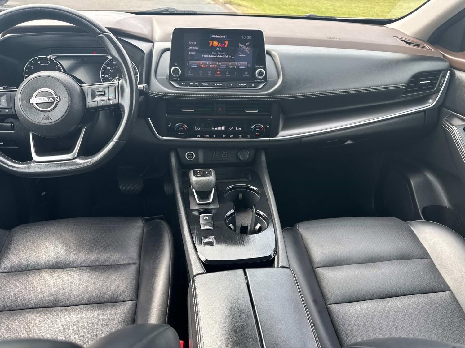 Used 2023 Nissan Rogue SV w/ SV Premium B Package FWD image 19