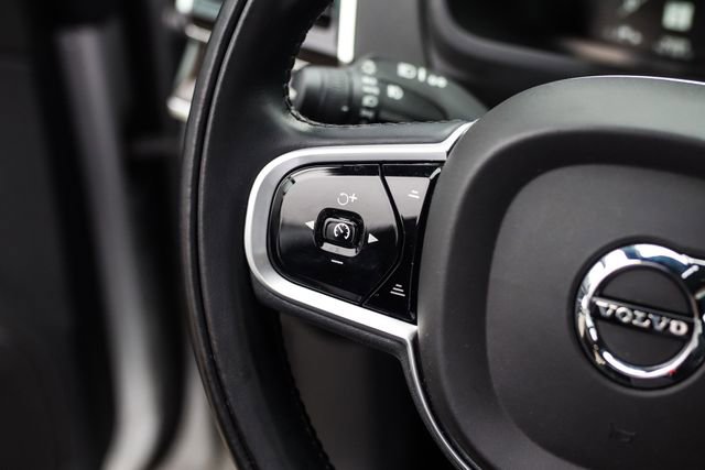 Used 2018 Volvo XC90 T6 Momentum w/ Convenience Package image 21