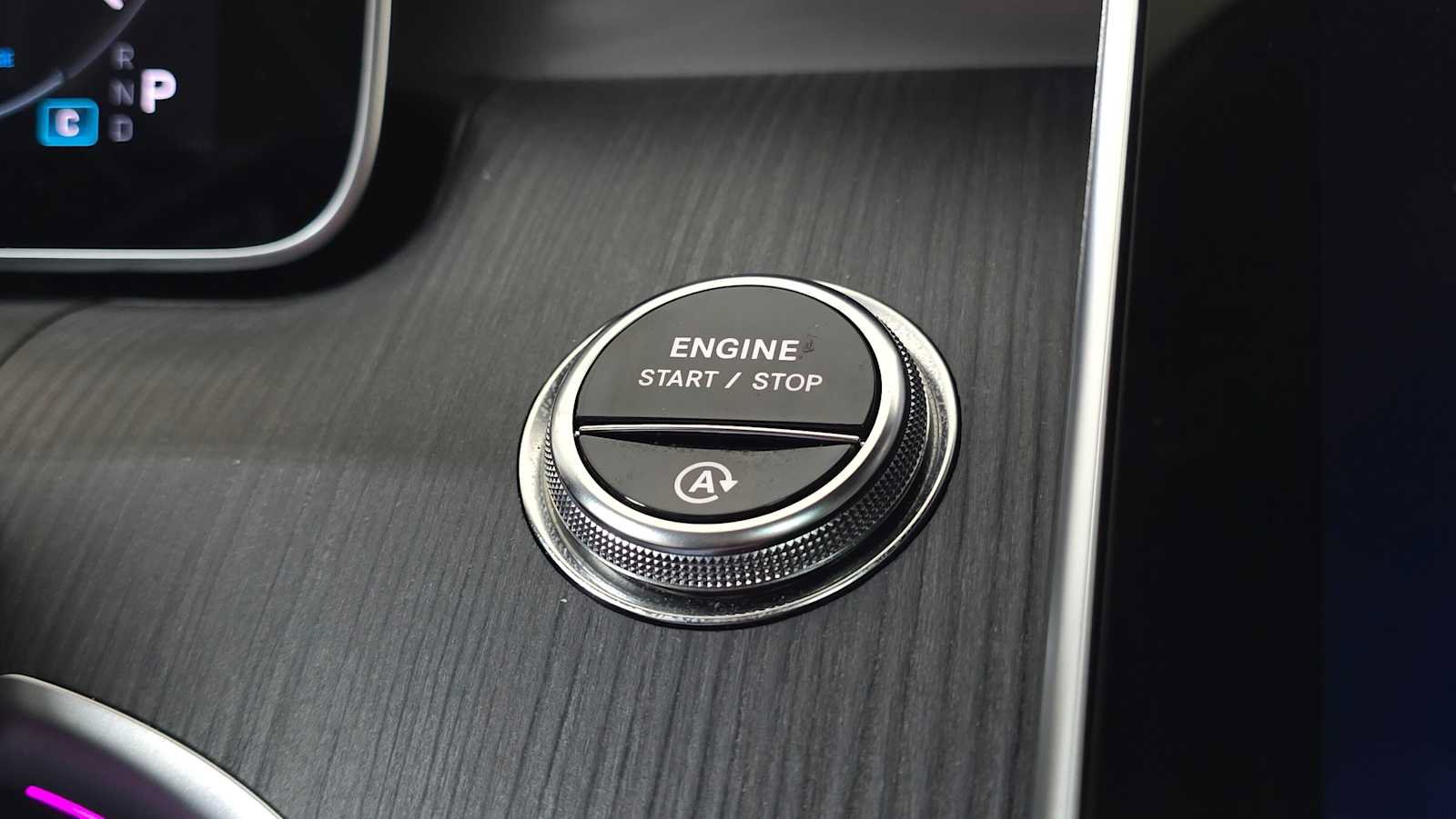 Certified 2026 Mercedes-Benz CLE 300 4MATIC Coupe image 33