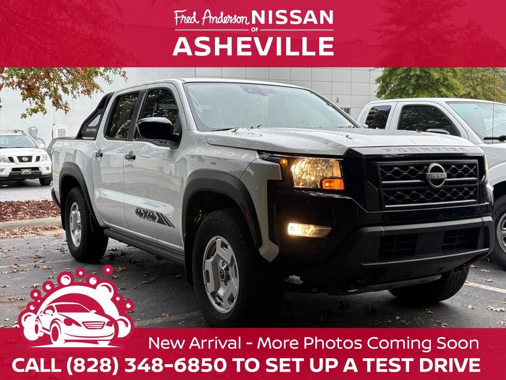Used 2024 Nissan Frontier SV w/ Hardbody Edition