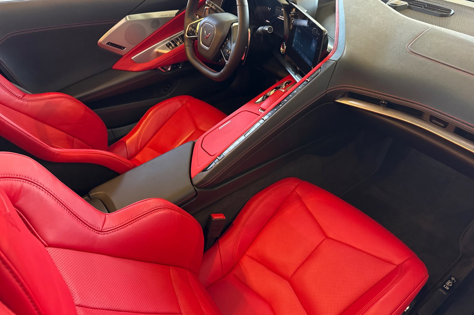 Used 2024 Chevrolet Corvette Stingray Preferred Conv w/ Z51 Performance Package image 16