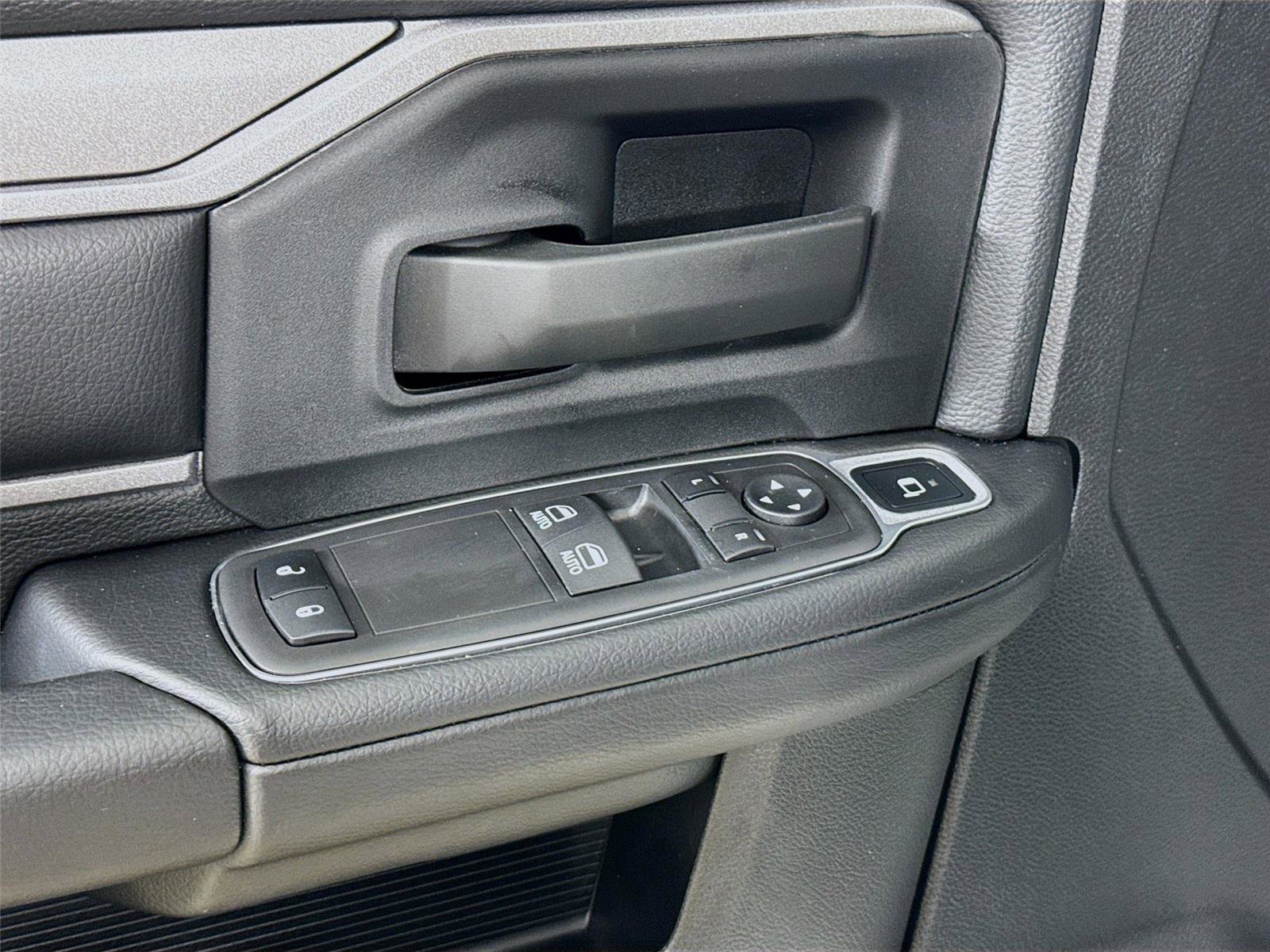 Used 2024 RAM 3500 Tradesman image 18