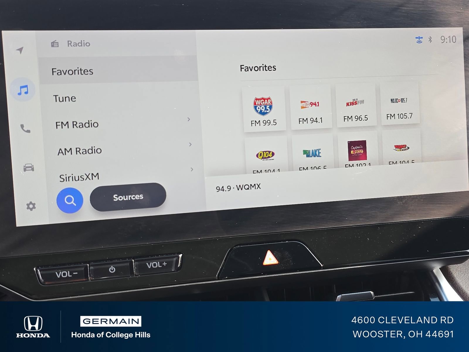 Used 2024 Toyota Venza XLE AWD/4WD image 7