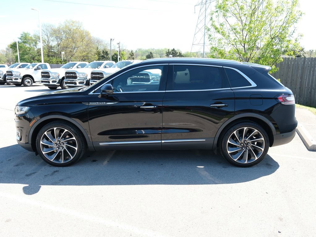 Used 2019 Lincoln Nautilus Reserve image 10