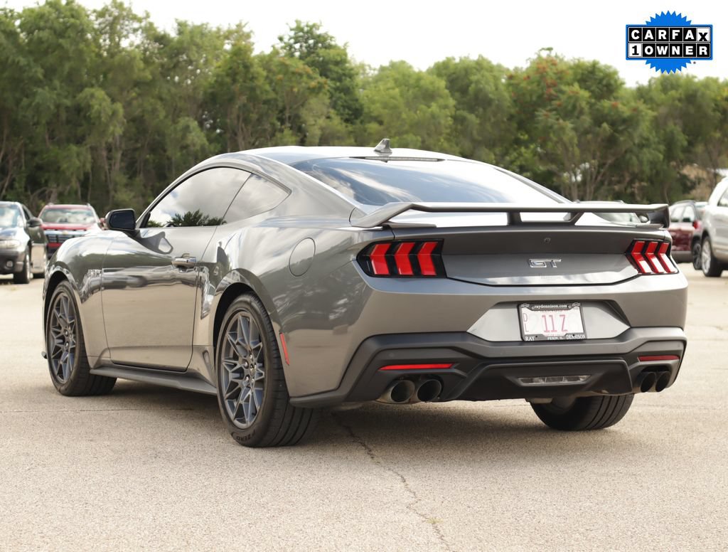 Used 2025 Ford Mustang GT Premium w/ GT Performance Package RWD image 5