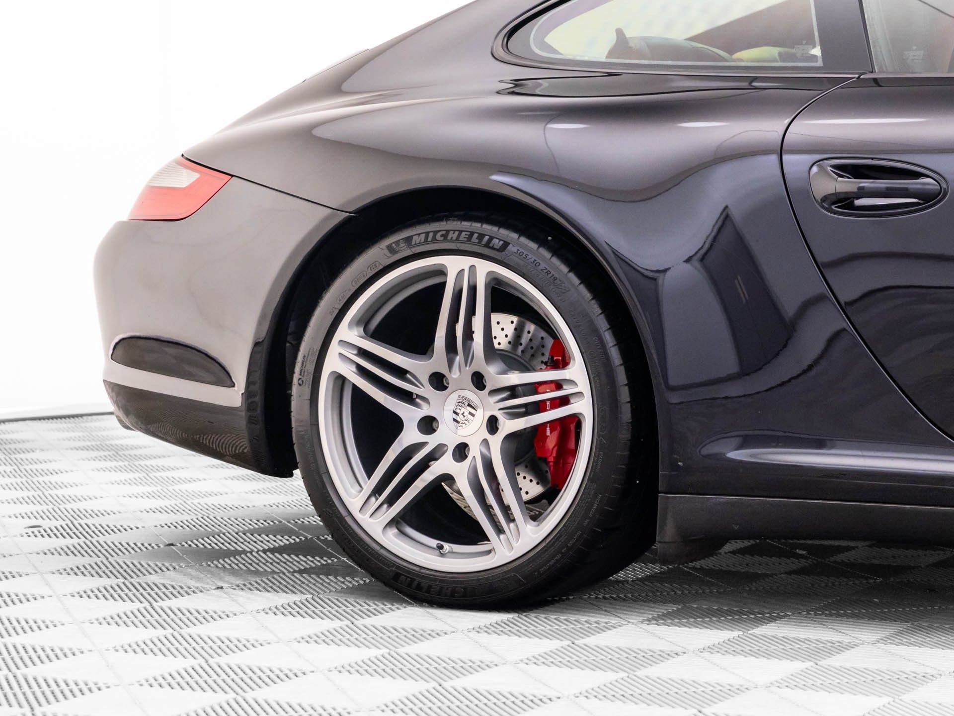 Used 2008 Porsche 911 Carrera 4S AWD/4WD image 34