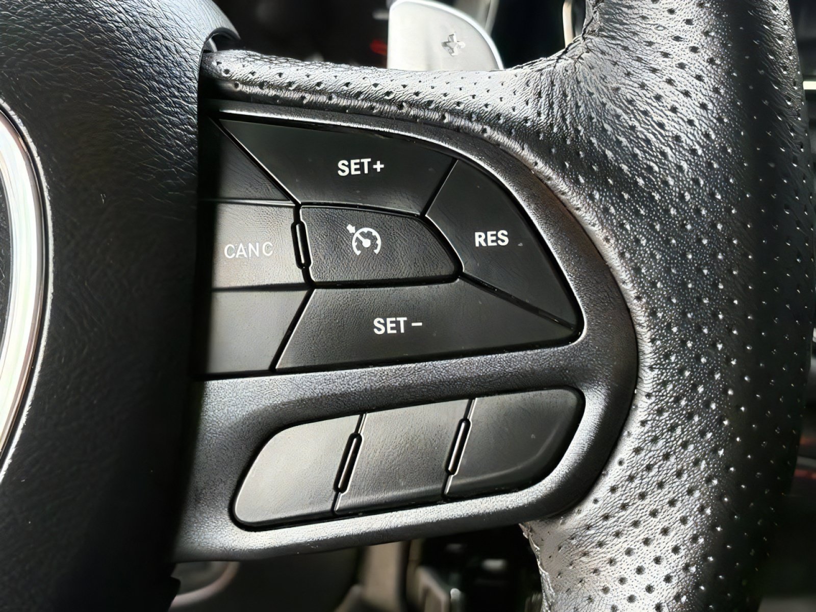Certified 2026 Dodge Durango GT w/ Blacktop Package RWD image 15