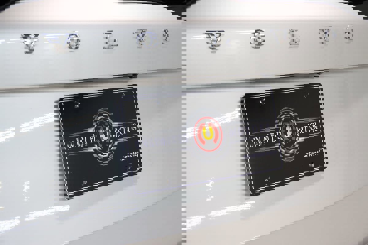 Used 2022 Volvo XC90 T6 Momentum w/ Advanced Package image 65