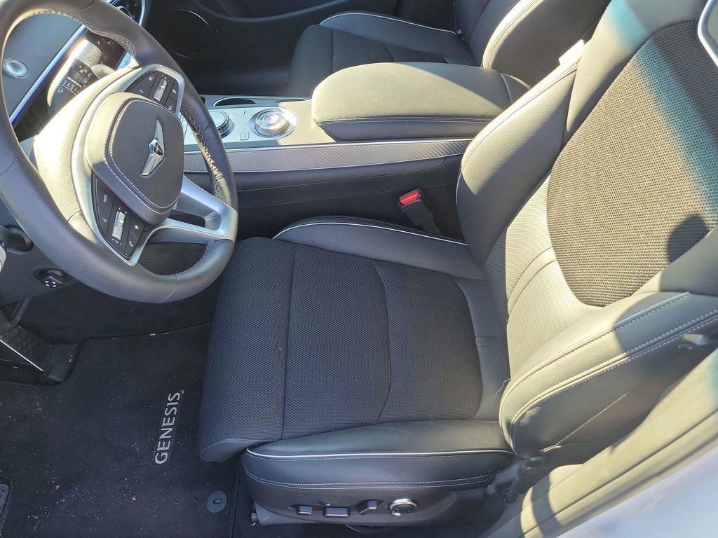 Used 2025 Genesis GV70 2.5T Sport Prestige w/ Sport Prestige Package image 18