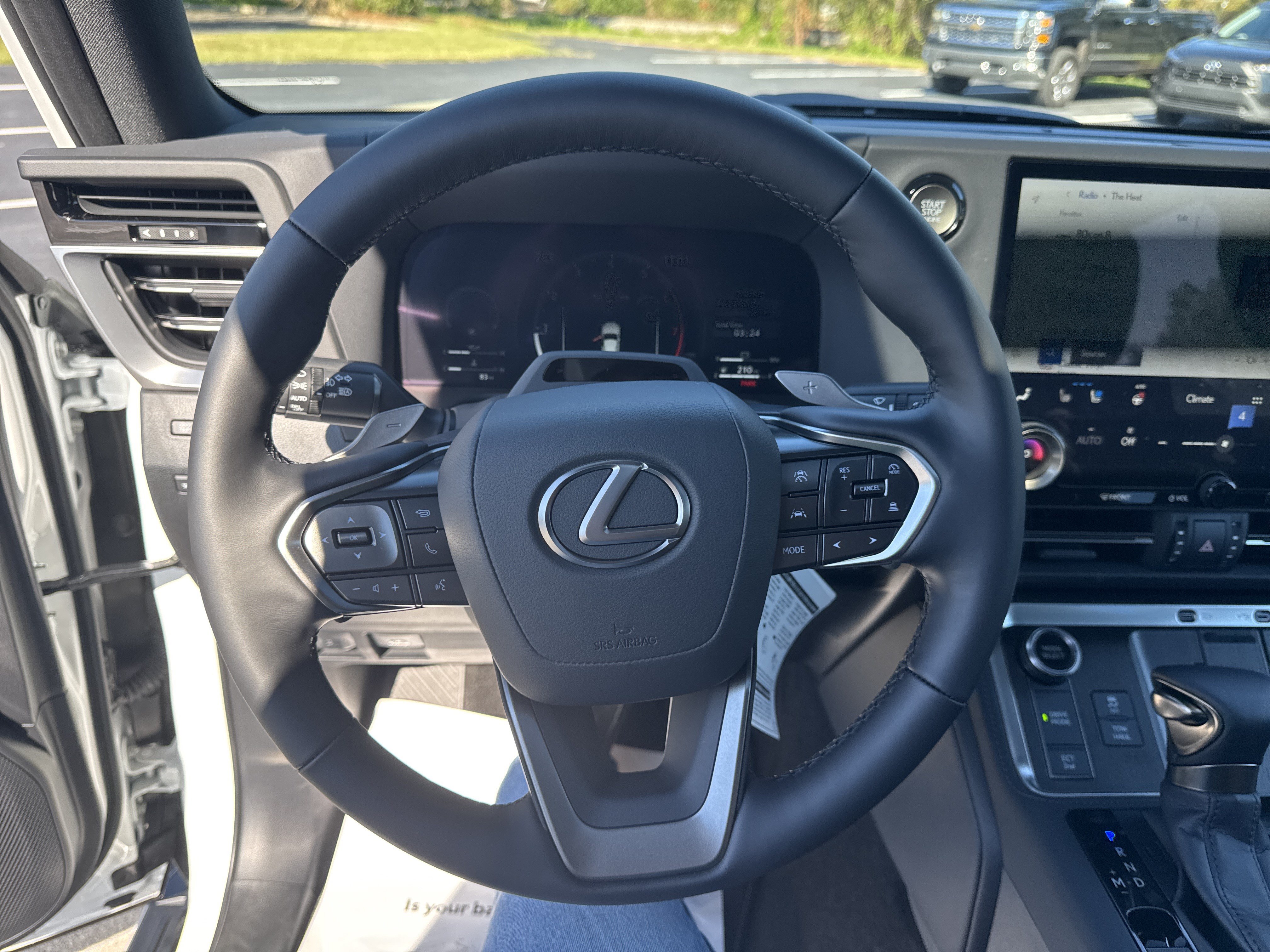 Used 2026 Lexus GX 550 w/ Cold Area Package AWD/4WD image 17