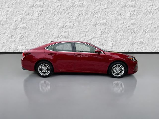 Used 2017 Lexus ES 350 w/ Accessory Package 2 FWD image 2