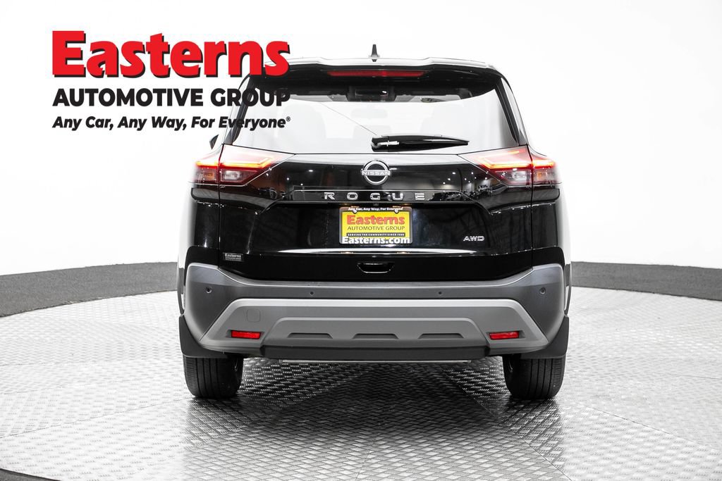Used 2023 Nissan Rogue S AWD/4WD image 6