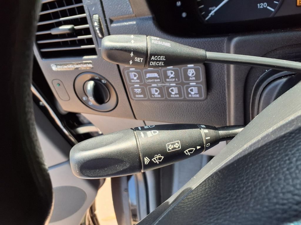 Used 2018 Mercedes-Benz Sprinter 2500 image 8