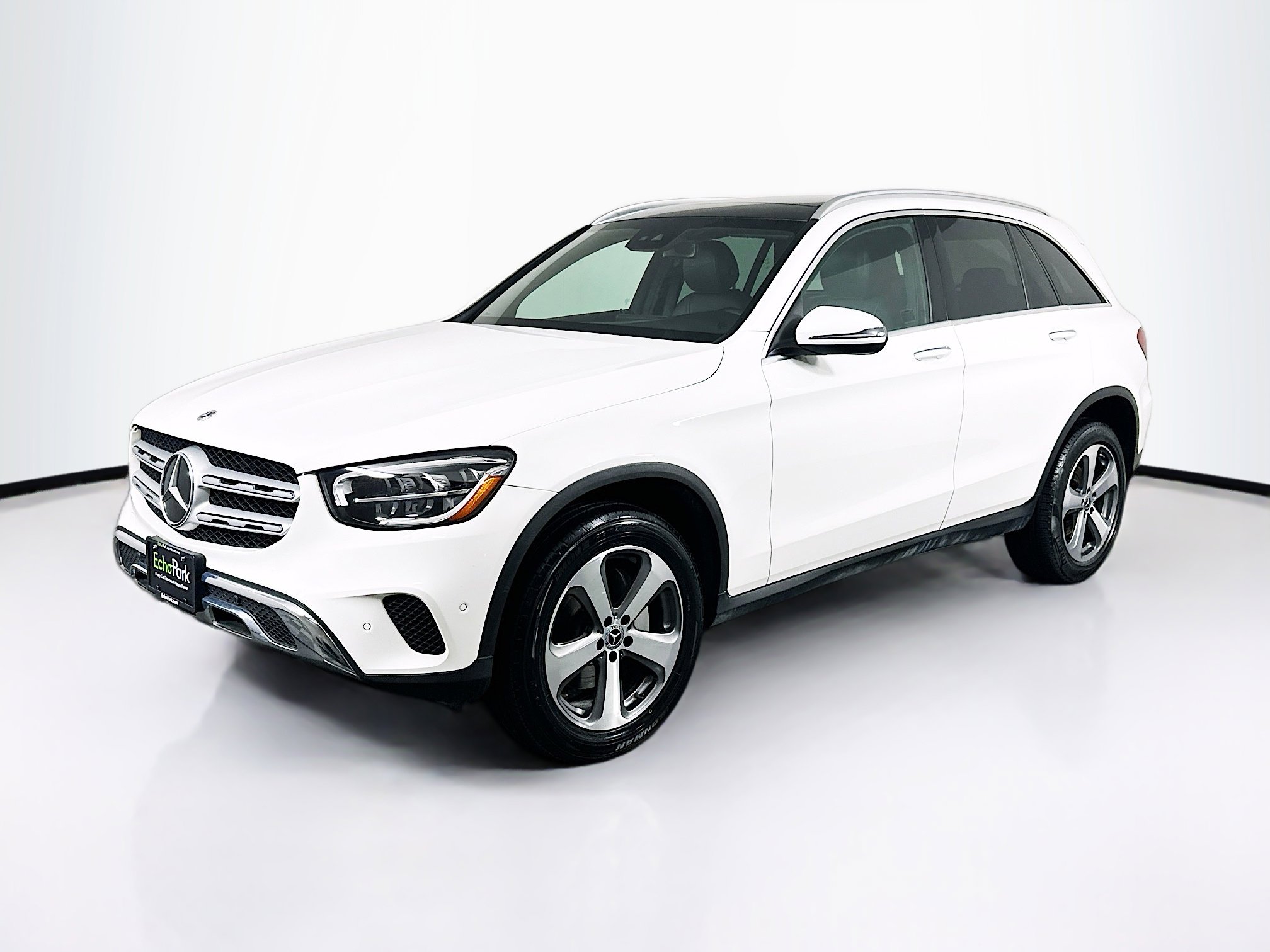 Used 2022 Mercedes-Benz GLC 300 4MATIC w/ Premium Package Lite image 3