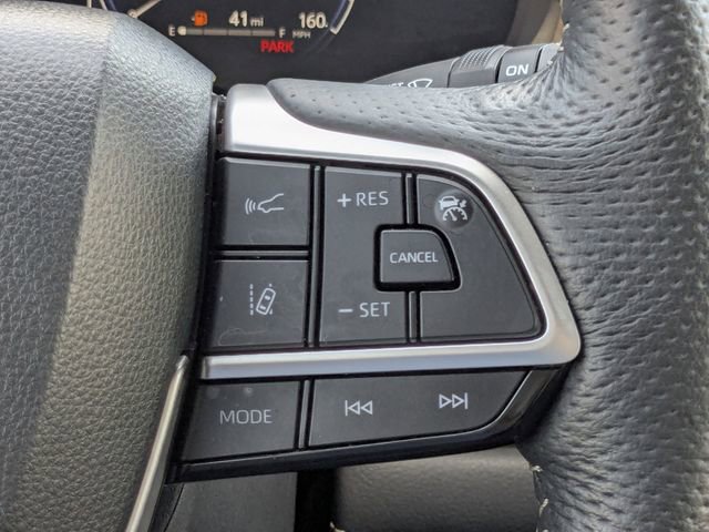Used 2025 Toyota Sienna Platinum FWD image 43