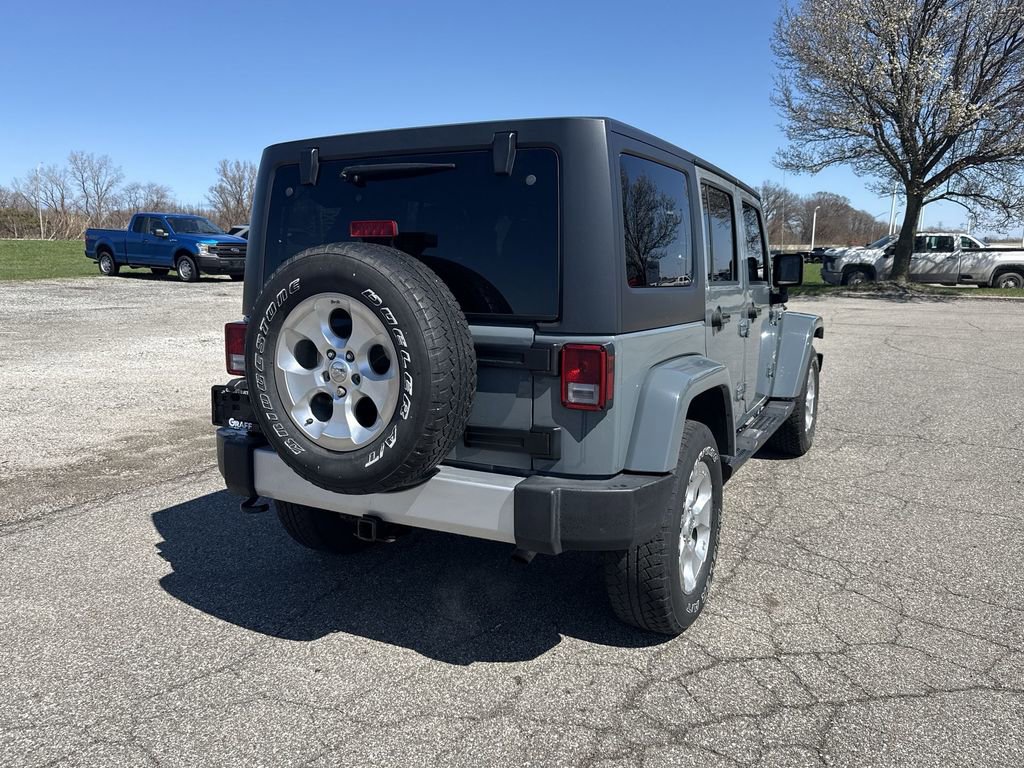 Used 2015 Jeep Wrangler Unlimited Sahara w/ Dual Top Group image 8