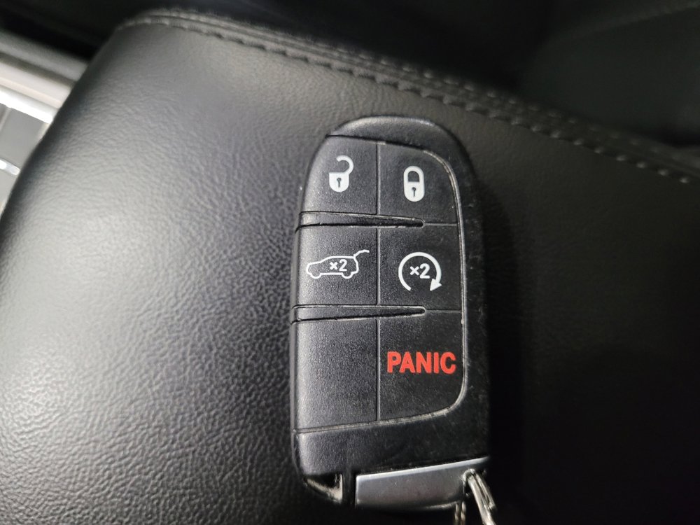 Used 2021 Jeep Grand Cherokee Limited image 32