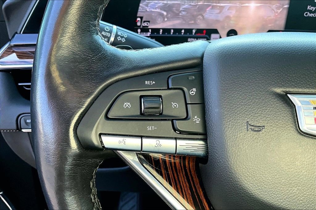 Used 2021 Cadillac Escalade ESV Premium Luxury w/ Driver Assist Tech Package AWD/4WD image 11