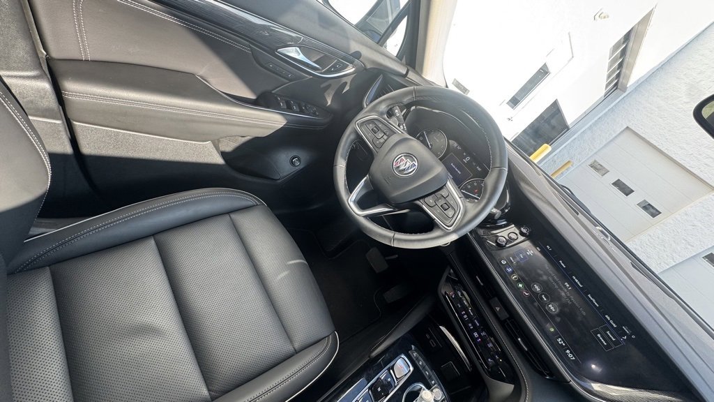 Used 2023 Buick Envision Essence image 16