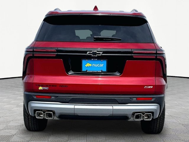 New 2027 Chevrolet Traverse Z71 w/ Enhanced Driving Package AWD/4WD image 5