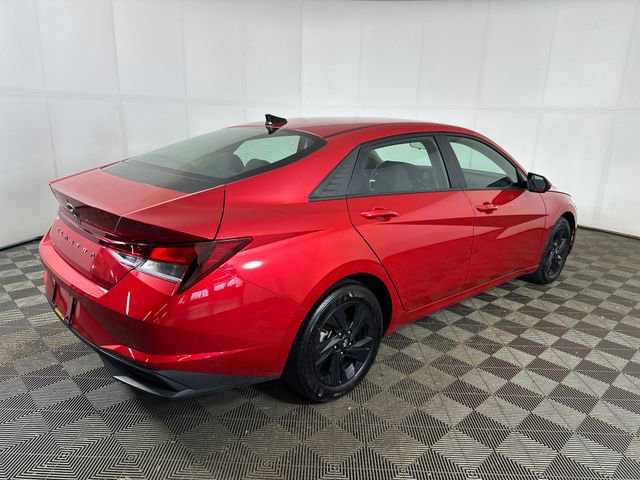 Certified 2023 Hyundai Elantra SEL image 3