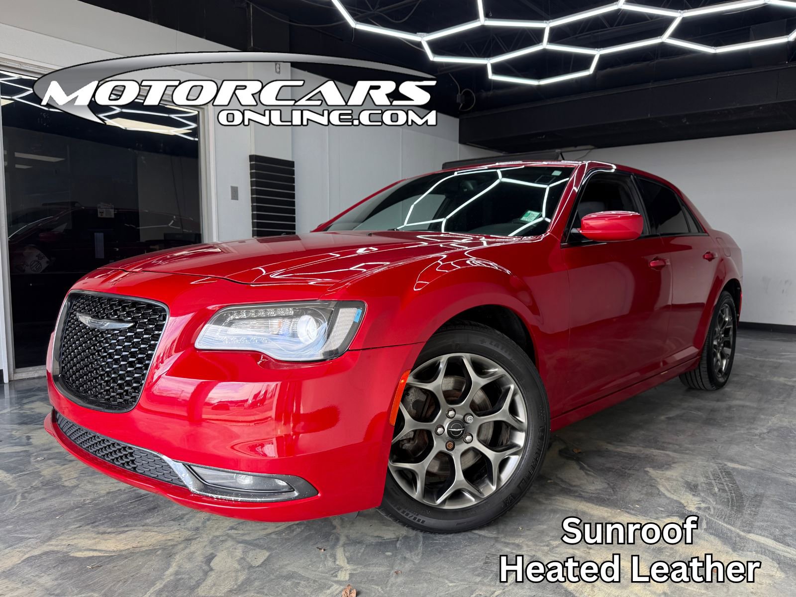 Used 2016 Chrysler 300 S image 1