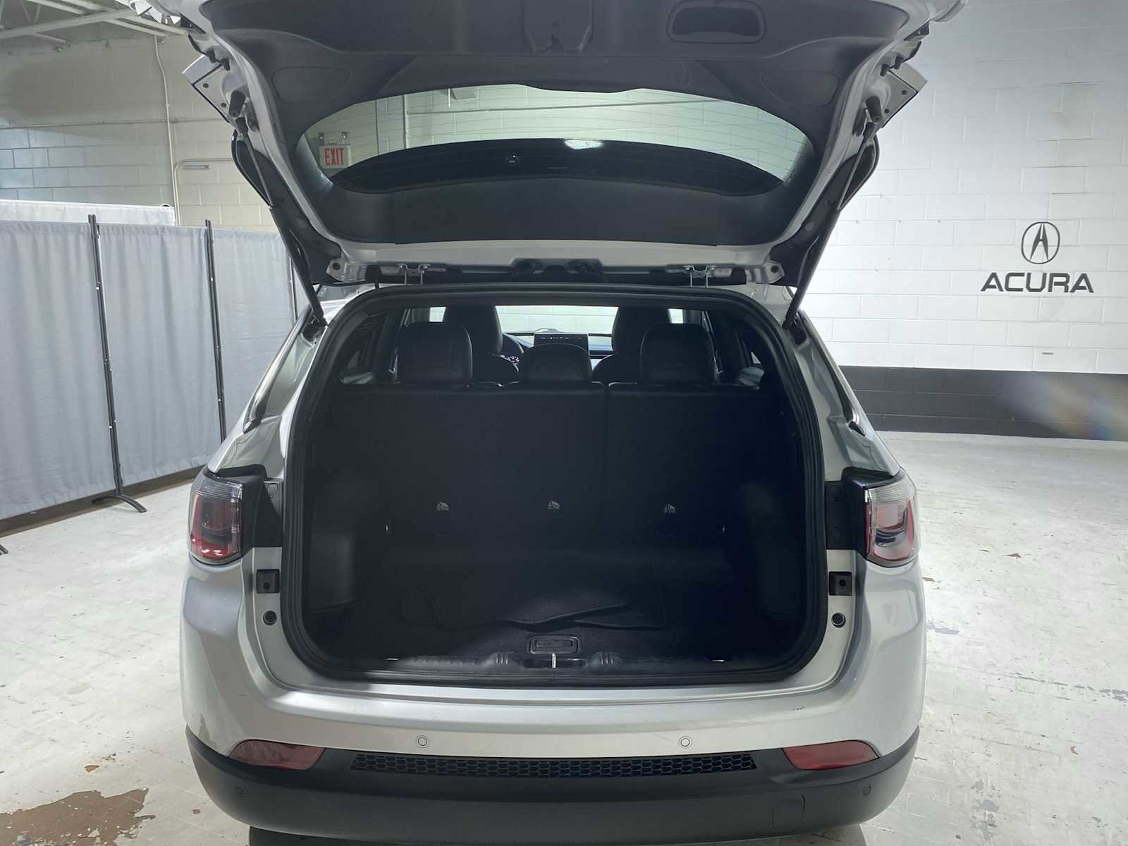 Used 2024 Jeep Compass Limited AWD/4WD image 19