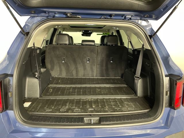 Certified 2024 Kia Sorento S w/ Panoramic Sunroof Package image 21