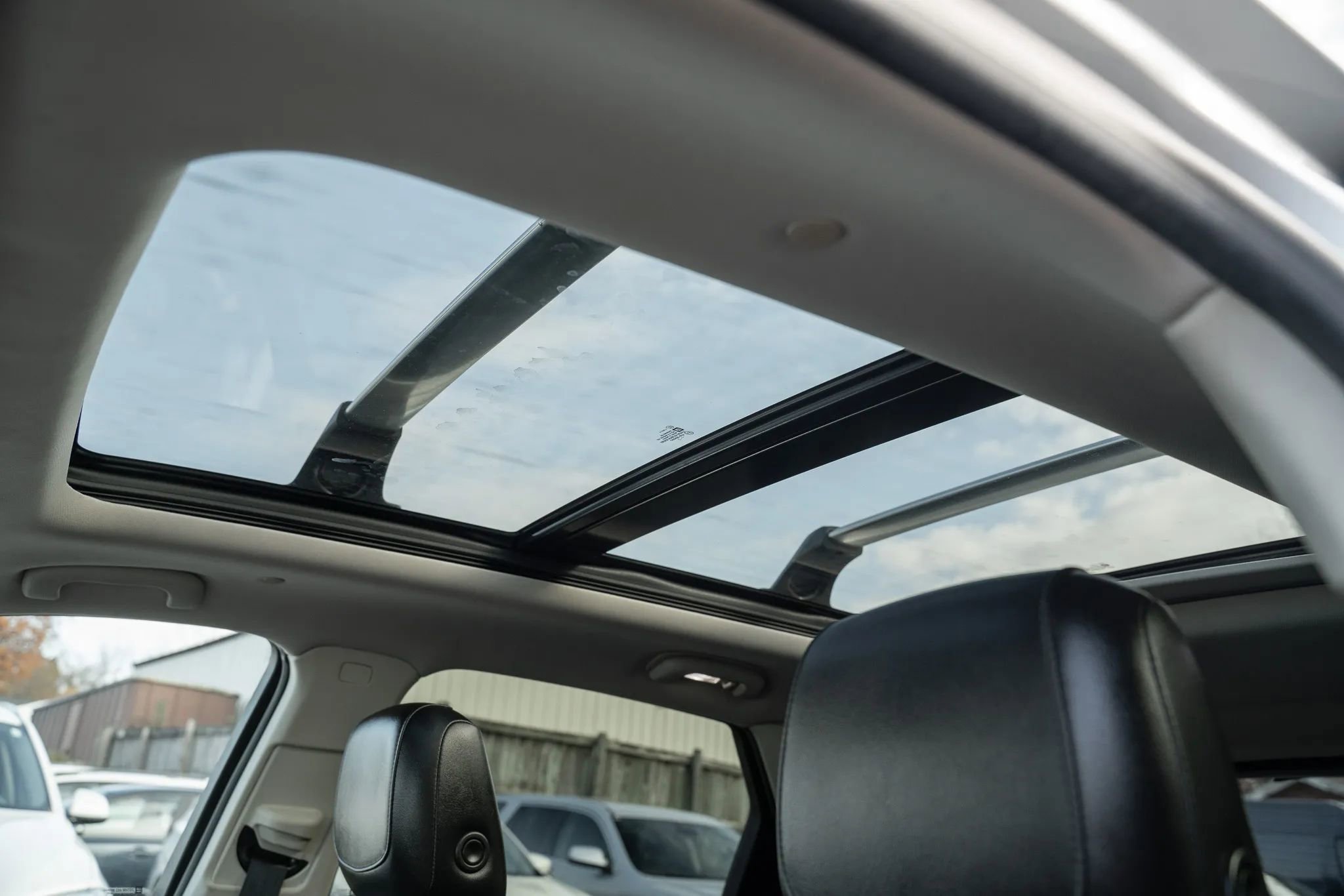 Used 2017 Cadillac XT5 Luxury w/ LPO, Wheel Lock Package image 19