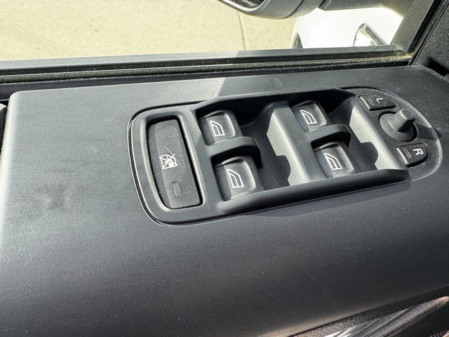 Used 2011 Land Rover LR2 HSE image 14