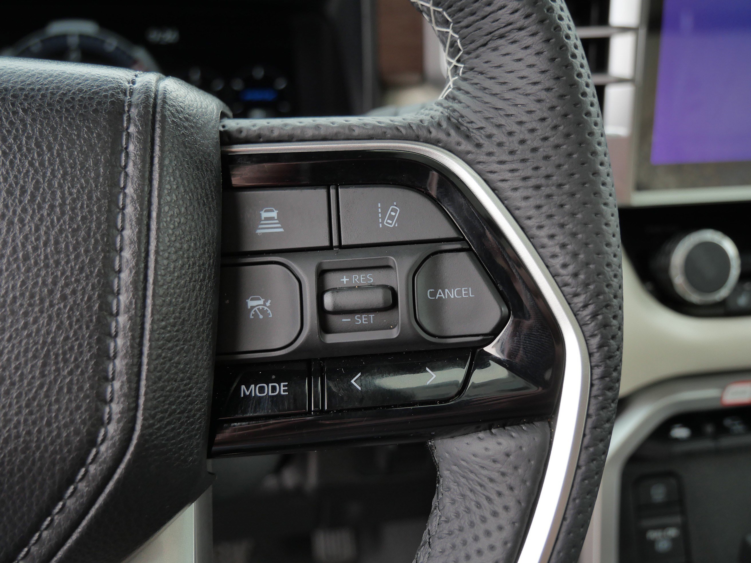 Certified 2025 Toyota Sequoia Capstone image 29