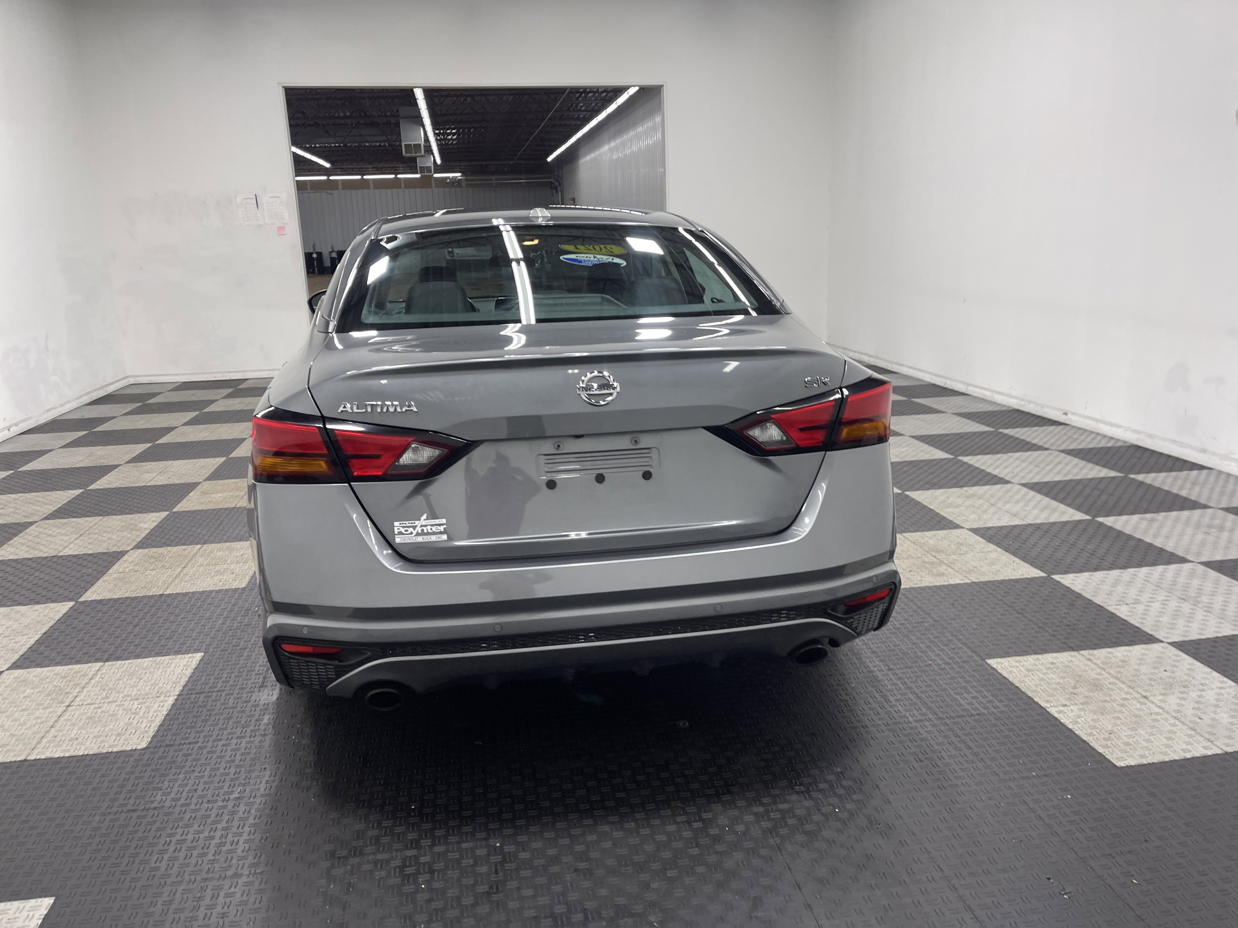 Used 2021 Nissan Altima 2.5 SR image 3