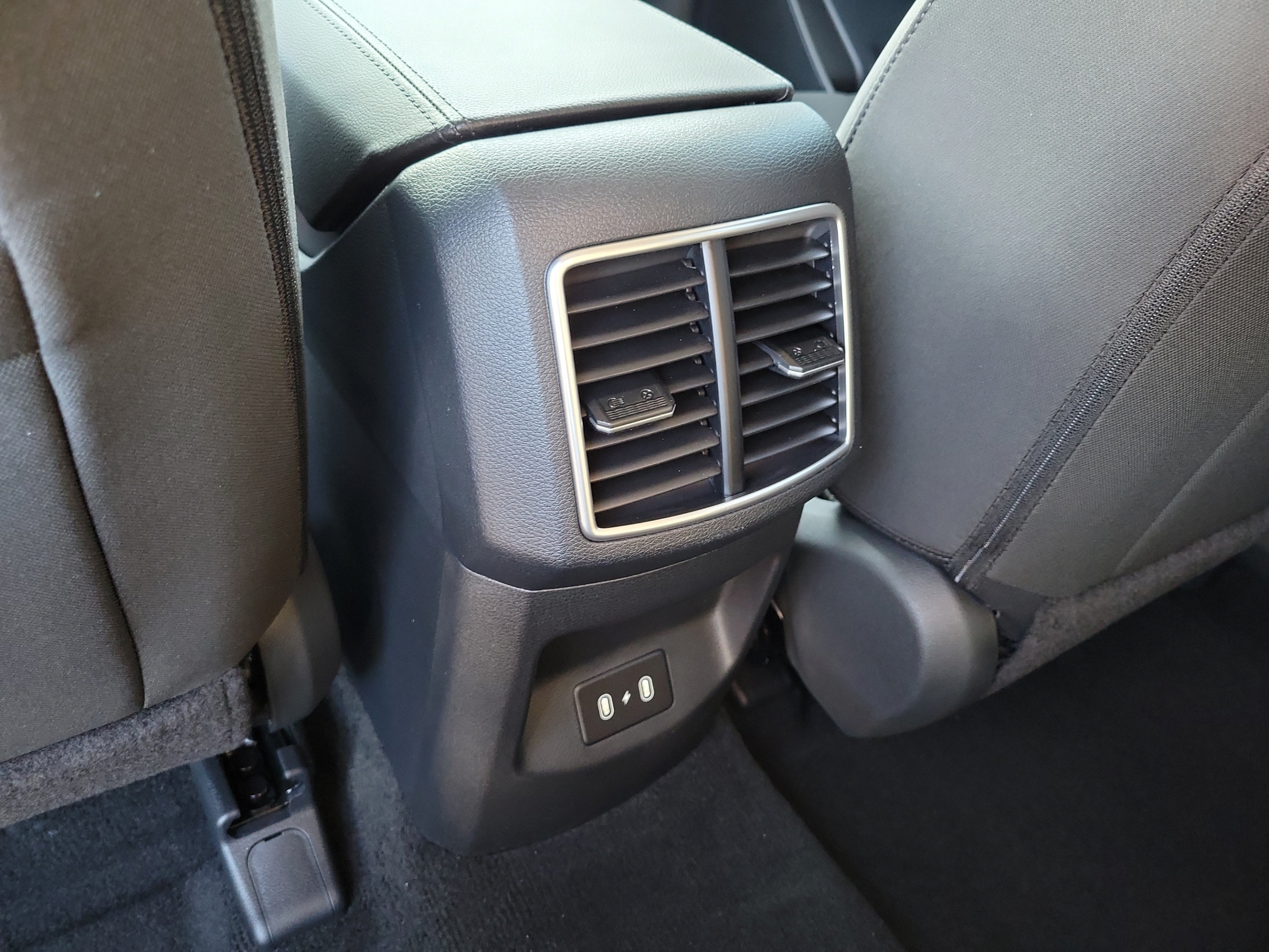 New 2027 Kia Sportage LX w/ LX Convenience Package FWD image 11