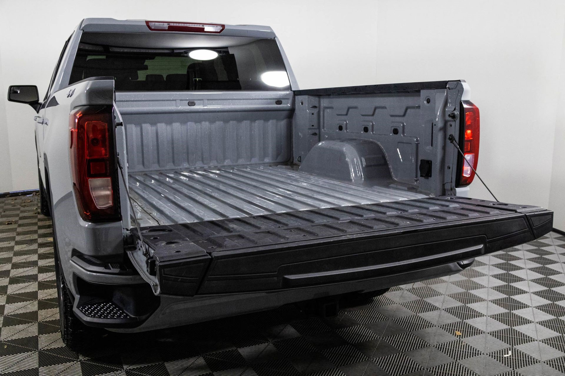 Certified 2024 GMC Sierra 1500 Elevation image 19