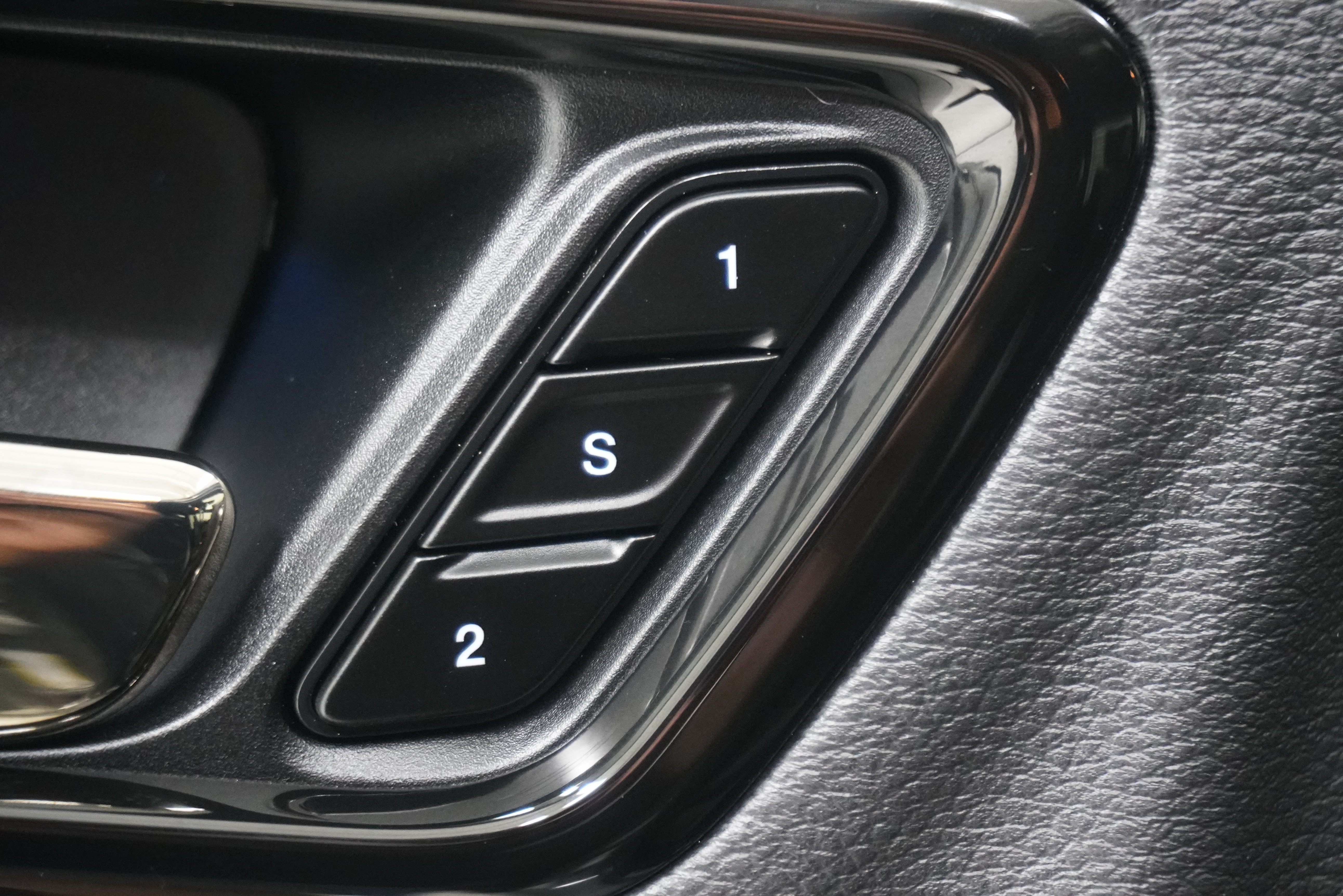 Used 2025 Dodge Durango R/T AWD/4WD image 19