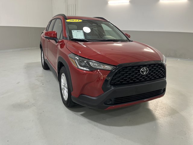 Used 2023 Toyota Corolla Cross LE w/ Moonroof Package AWD/4WD image 4