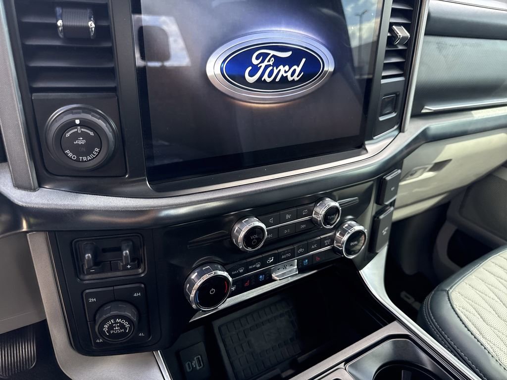 Used 2022 Ford F150 Limited image 26