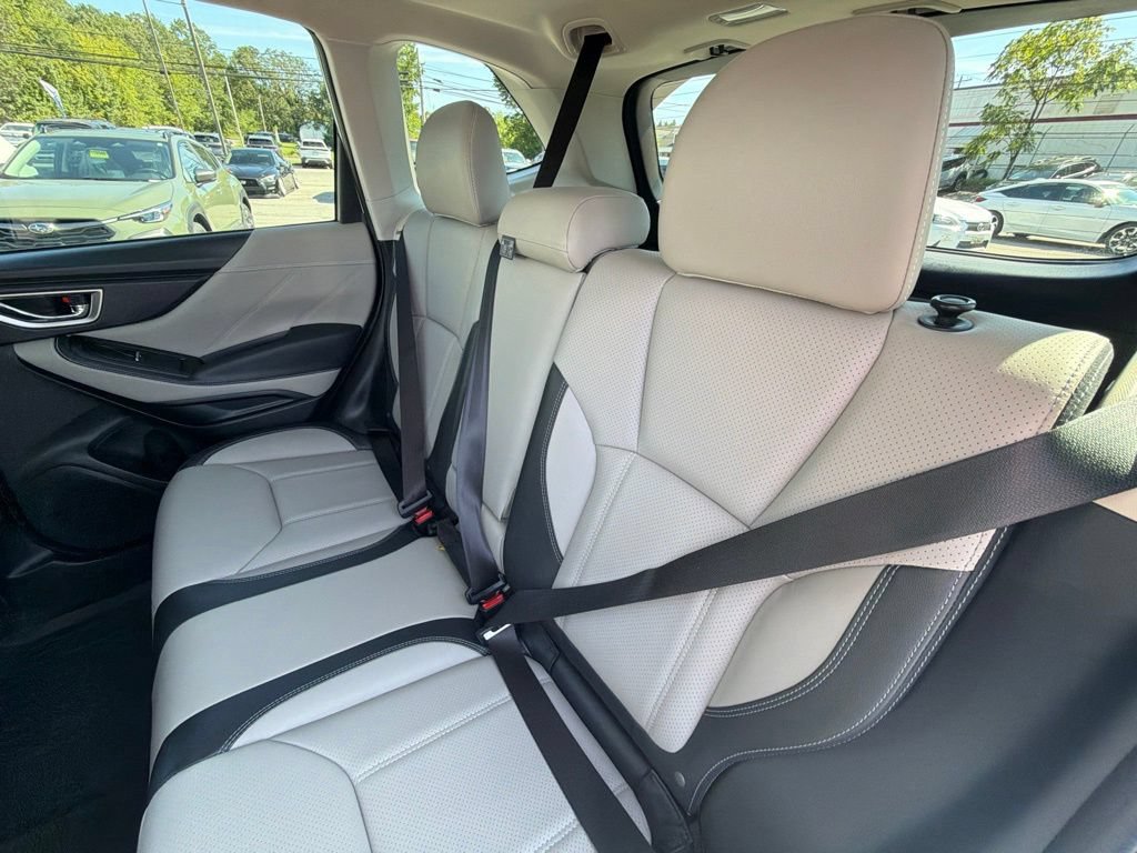 Used 2022 Subaru Forester Limited AWD/4WD image 12