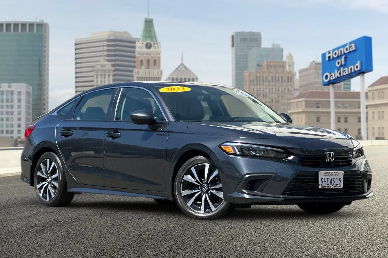 Used 2023 Honda Civic EX image 3