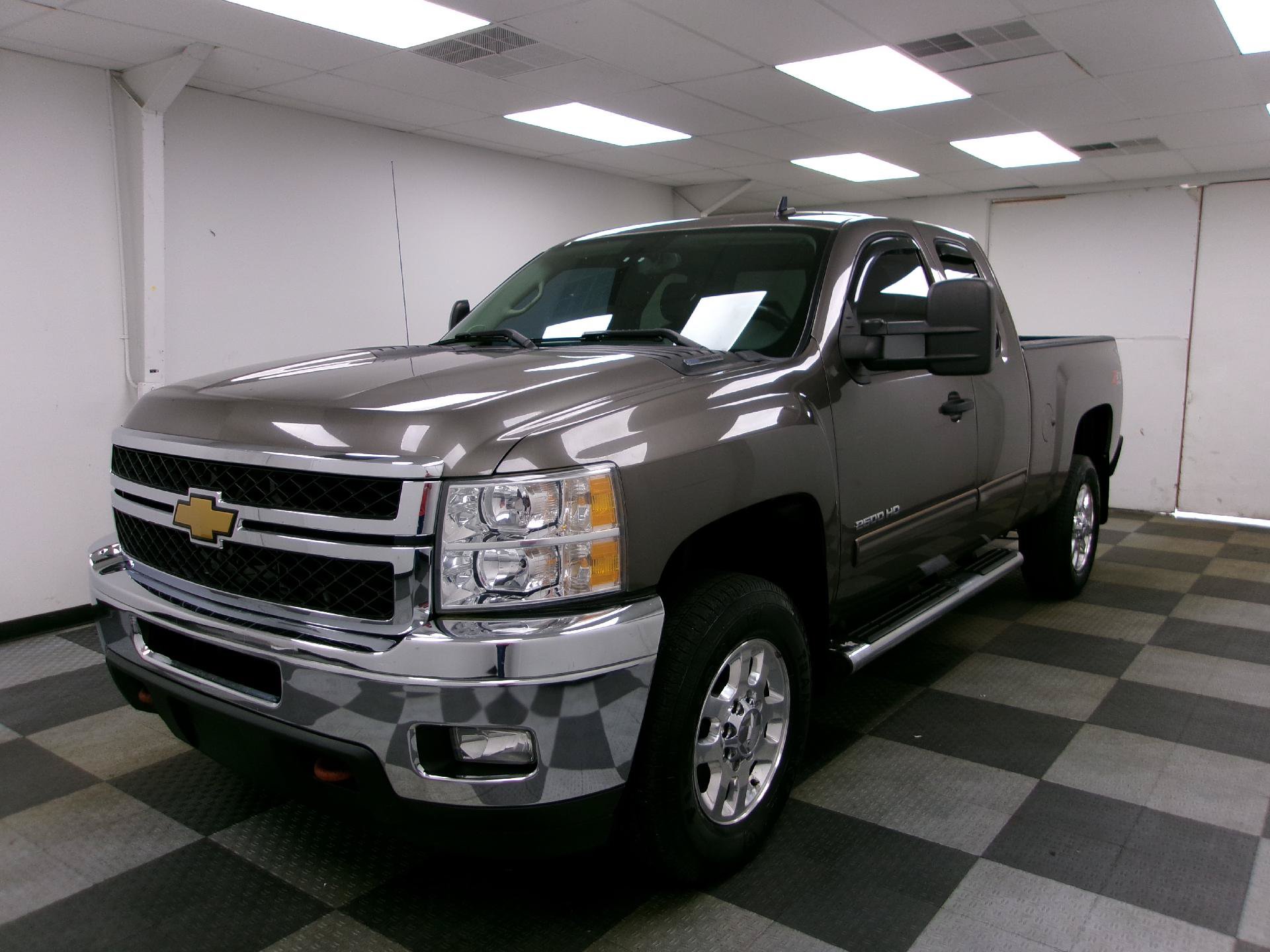 Used 2013 Chevrolet Silverado 2500 LT w/ Interior Plus Package AWD/4WD image 1