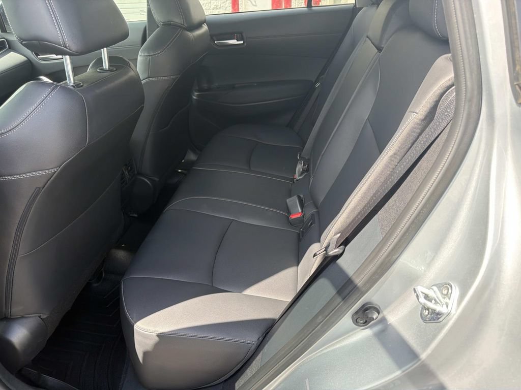 Used 2023 Toyota Corolla Cross XLE w/ Convenience Package FWD image 16