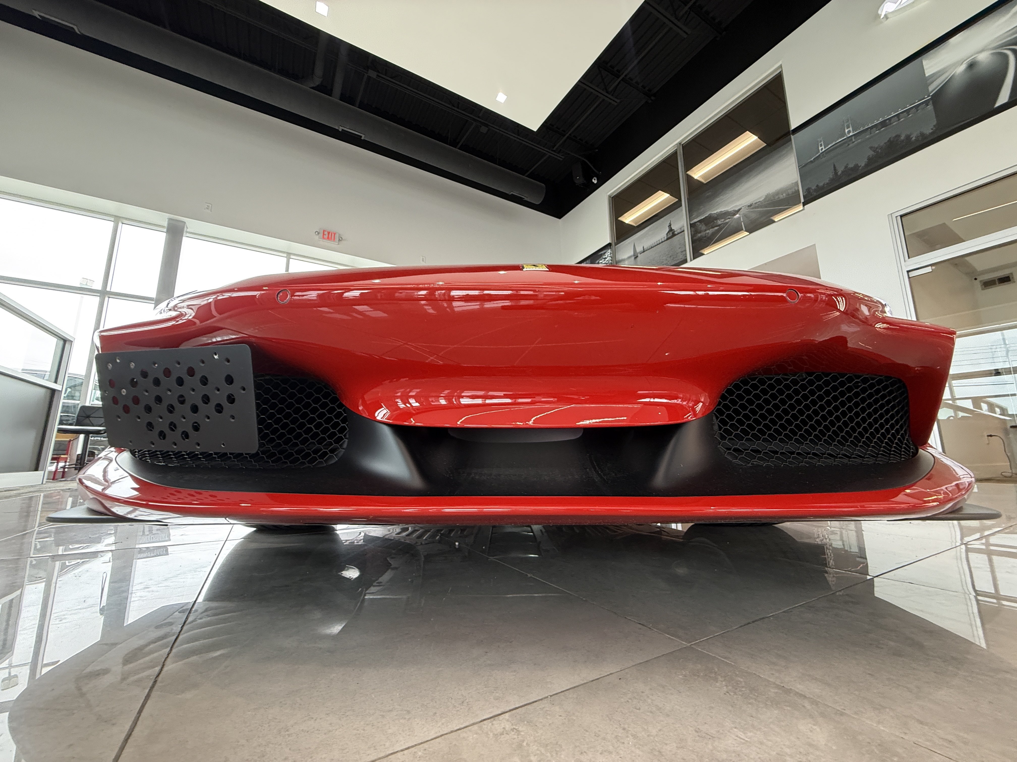 Used 2021 Ferrari F8 Tributo RWD image 32