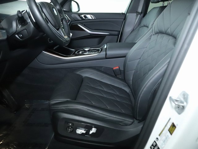 Used 2026 BMW X5 xDrive40i w/ Climate Comfort Package image 19