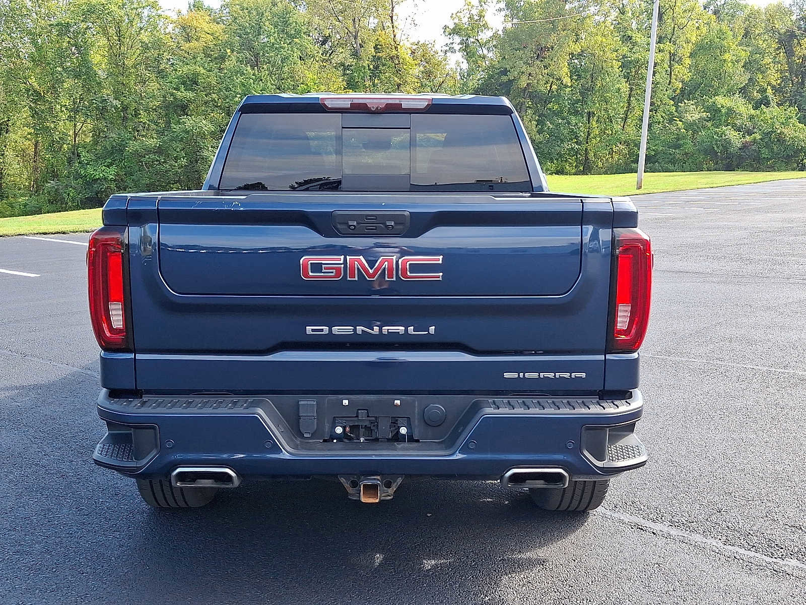 Used 2022 GMC Sierra 1500 Denali w/ Denali Reserve Package image 5