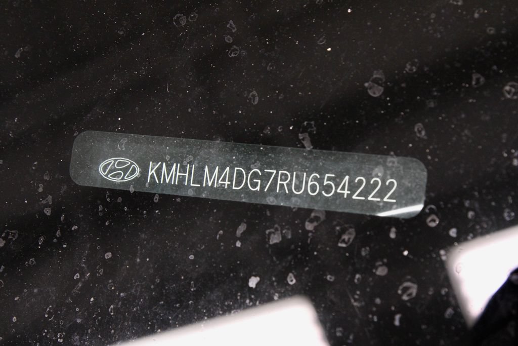 Used 2024 Hyundai Elantra SEL FWD image 35